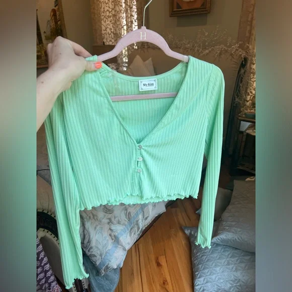 Long Sleeve Green Top | Green Ribbed Button Top - Picture 7 of 7